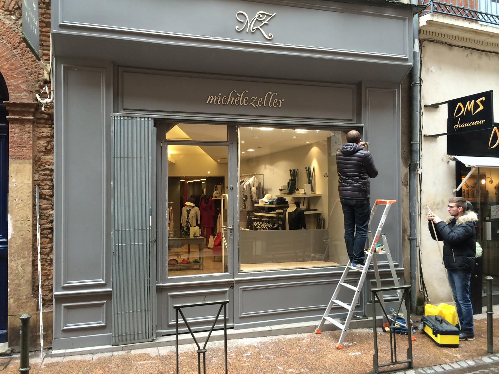 Vitrine basse : quelle est son utilité ?